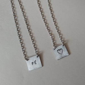 Escapulário Fé Coração